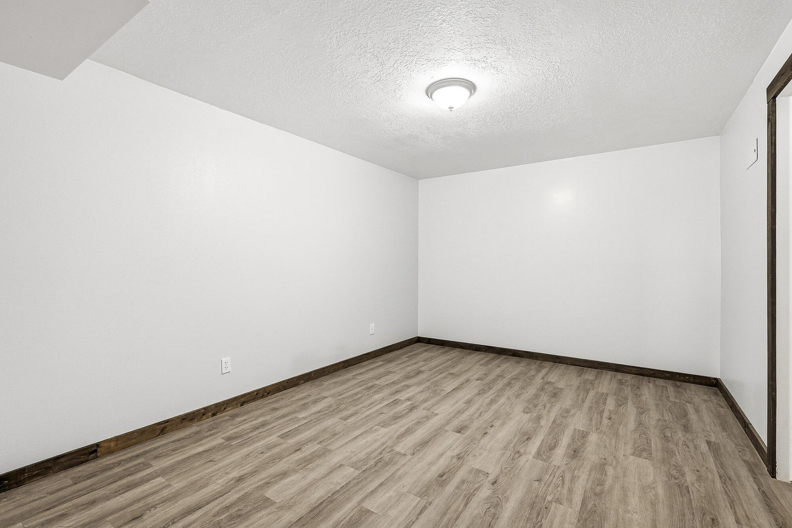 4765 Quickdraw LN, Enoch, photo 38 of 62