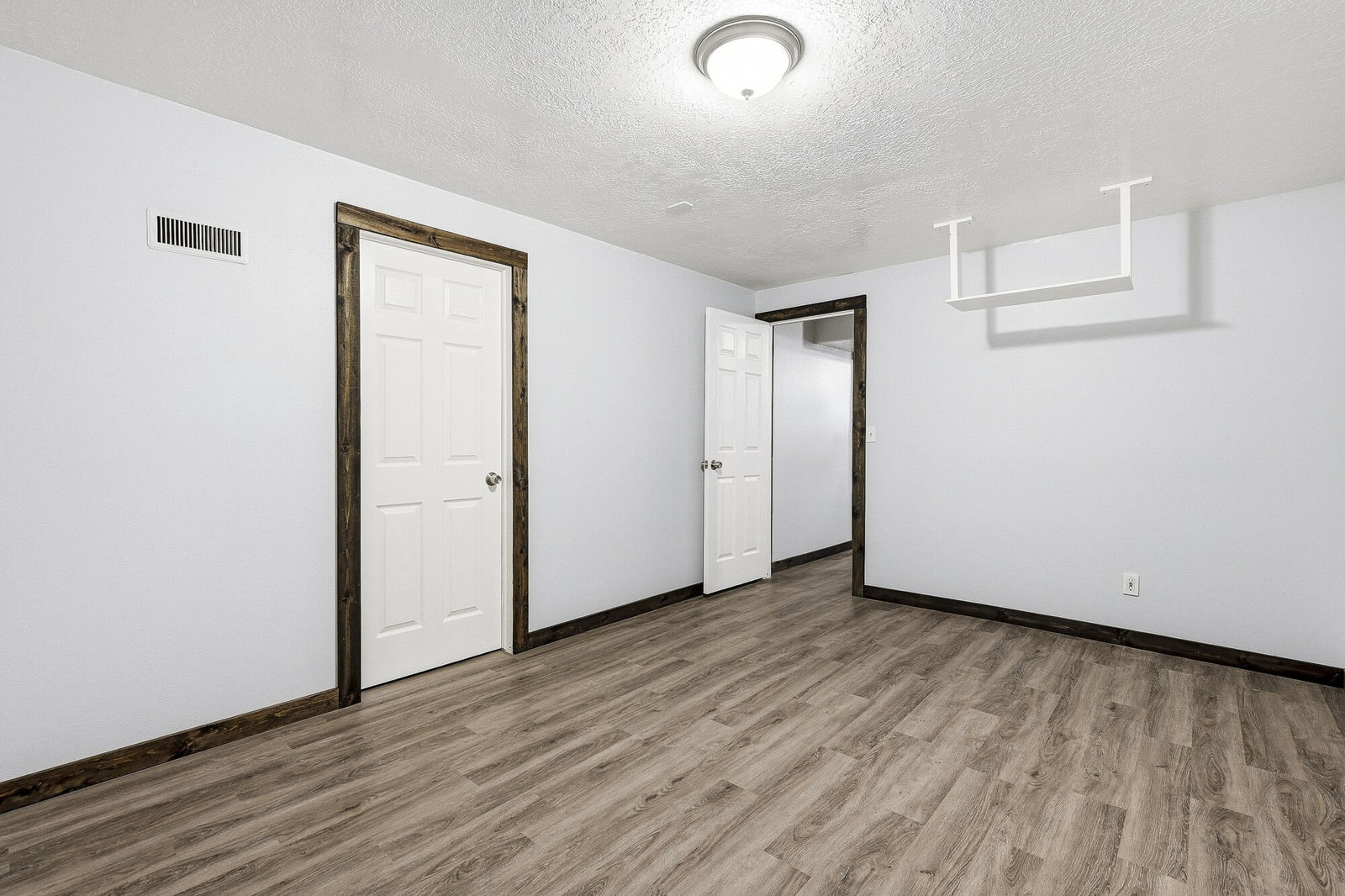 4765 Quickdraw LN, Enoch, photo 37 of 62