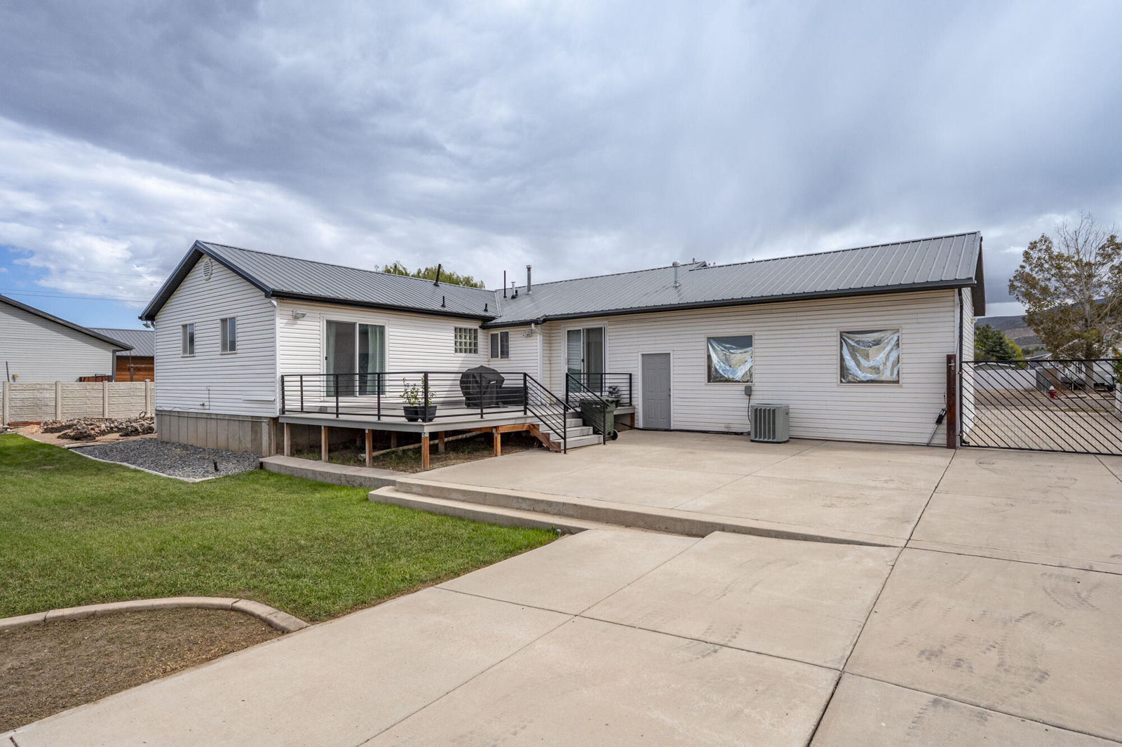 4765 Quickdraw LN, Enoch, photo 47 of 62