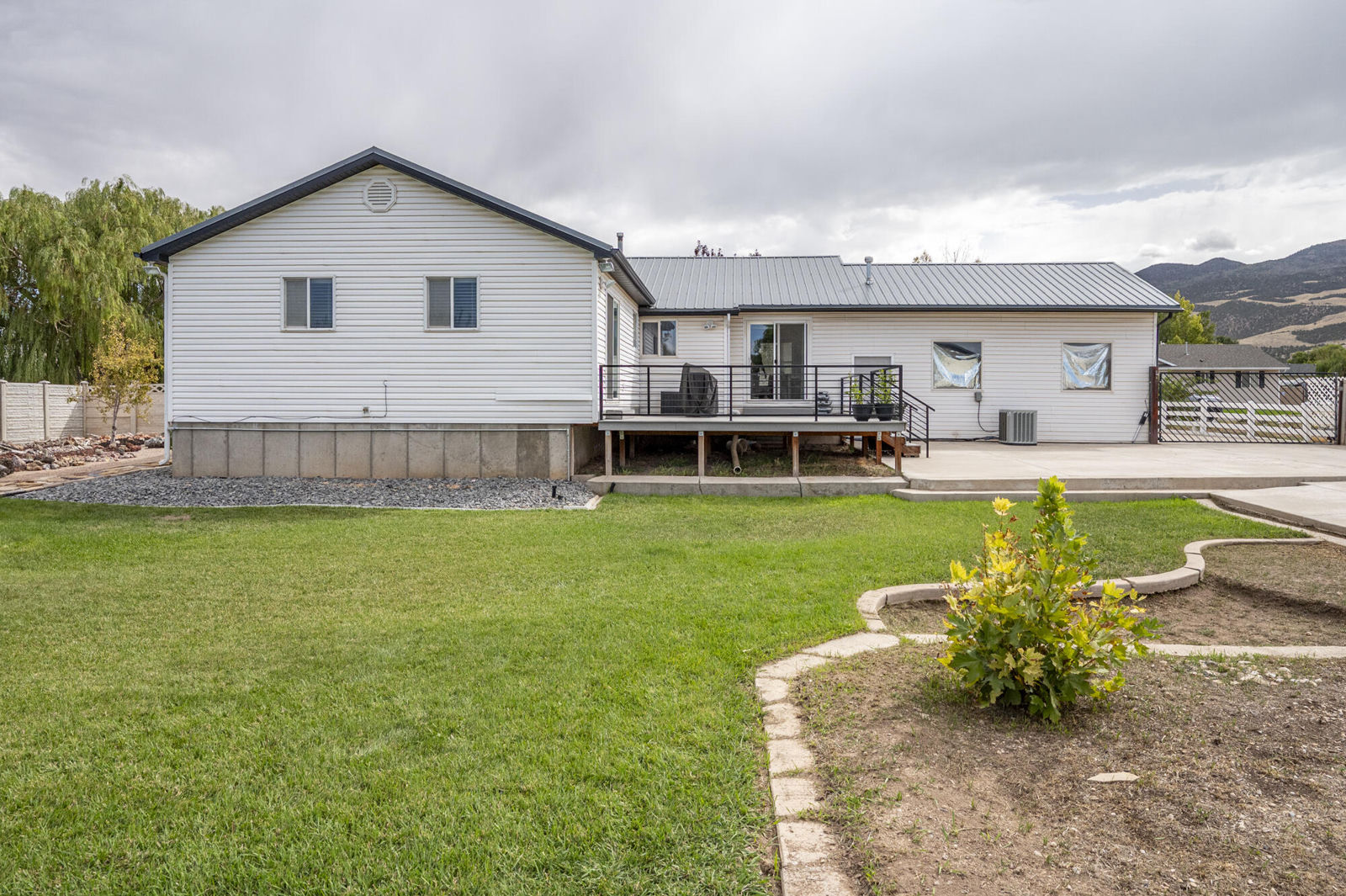 4765 Quickdraw LN, Enoch, photo 48 of 62