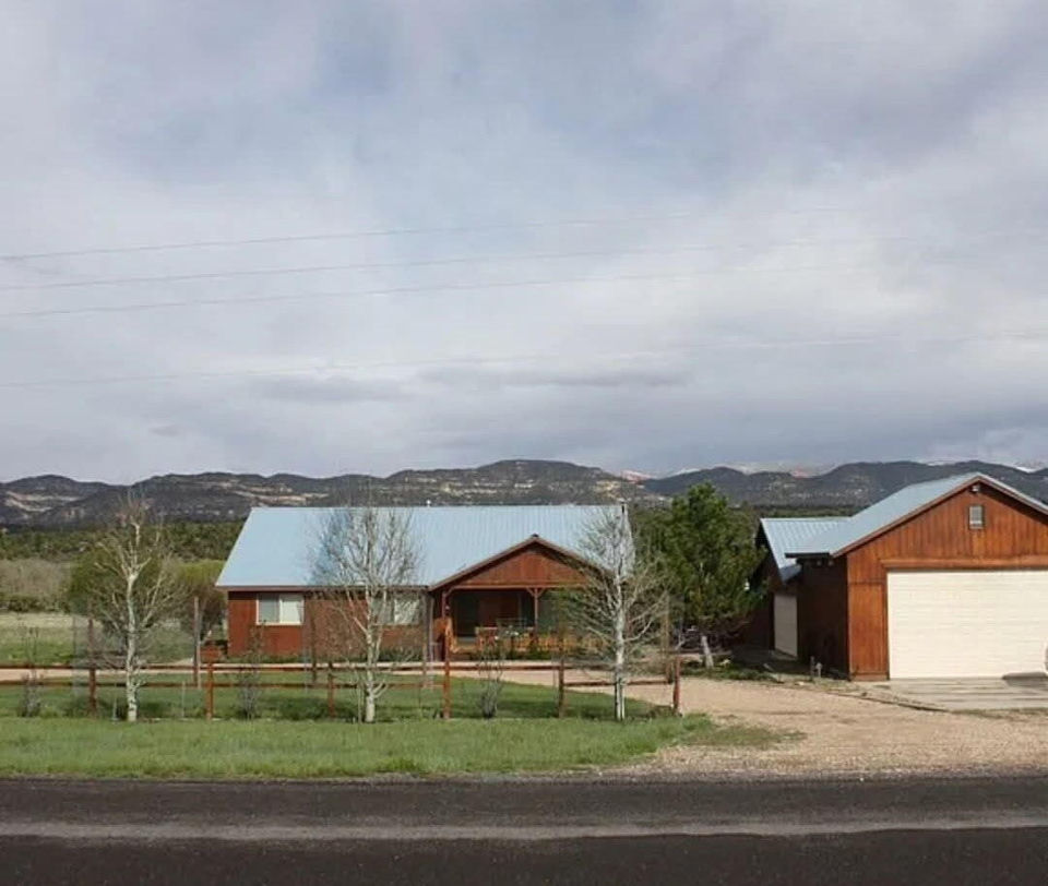 755 S Old Hwy 89, Hatch, photo 2