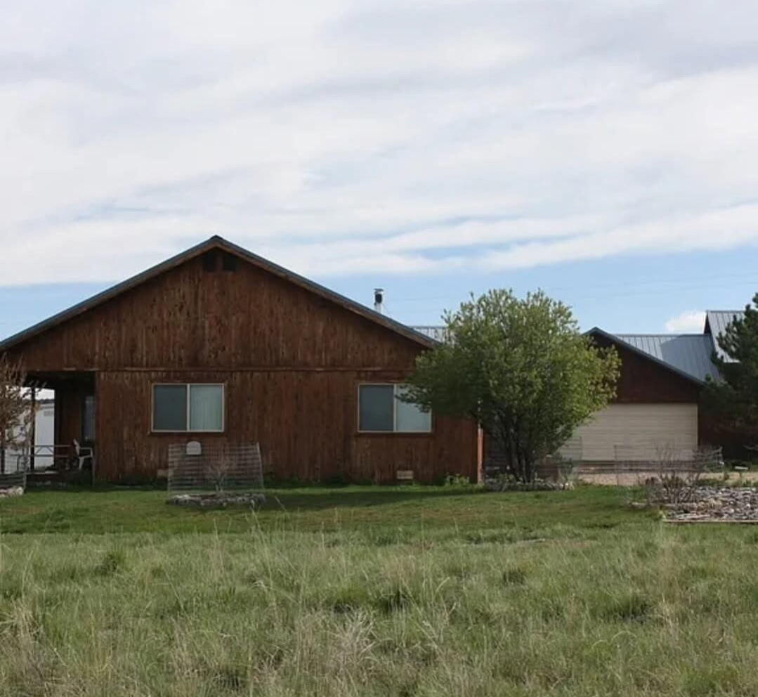 755 S Old Hwy 89, Hatch, photo 3 of 33
