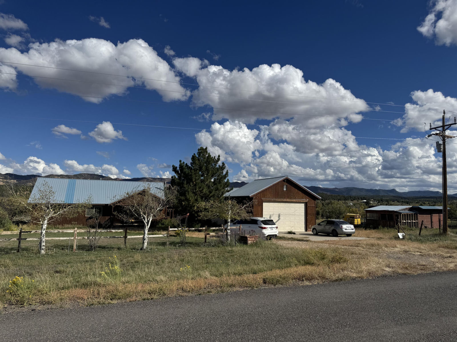 755 S Old Hwy 89, Hatch, photo 4 of 33