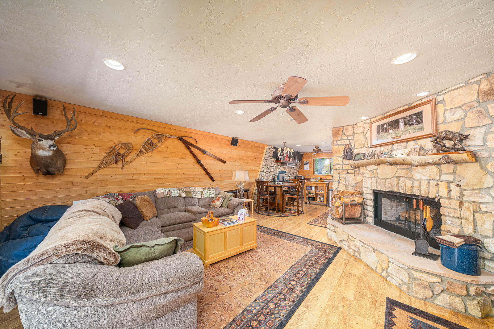 40 Apollo Trail, Duck Creek Village, photo 18 of 37