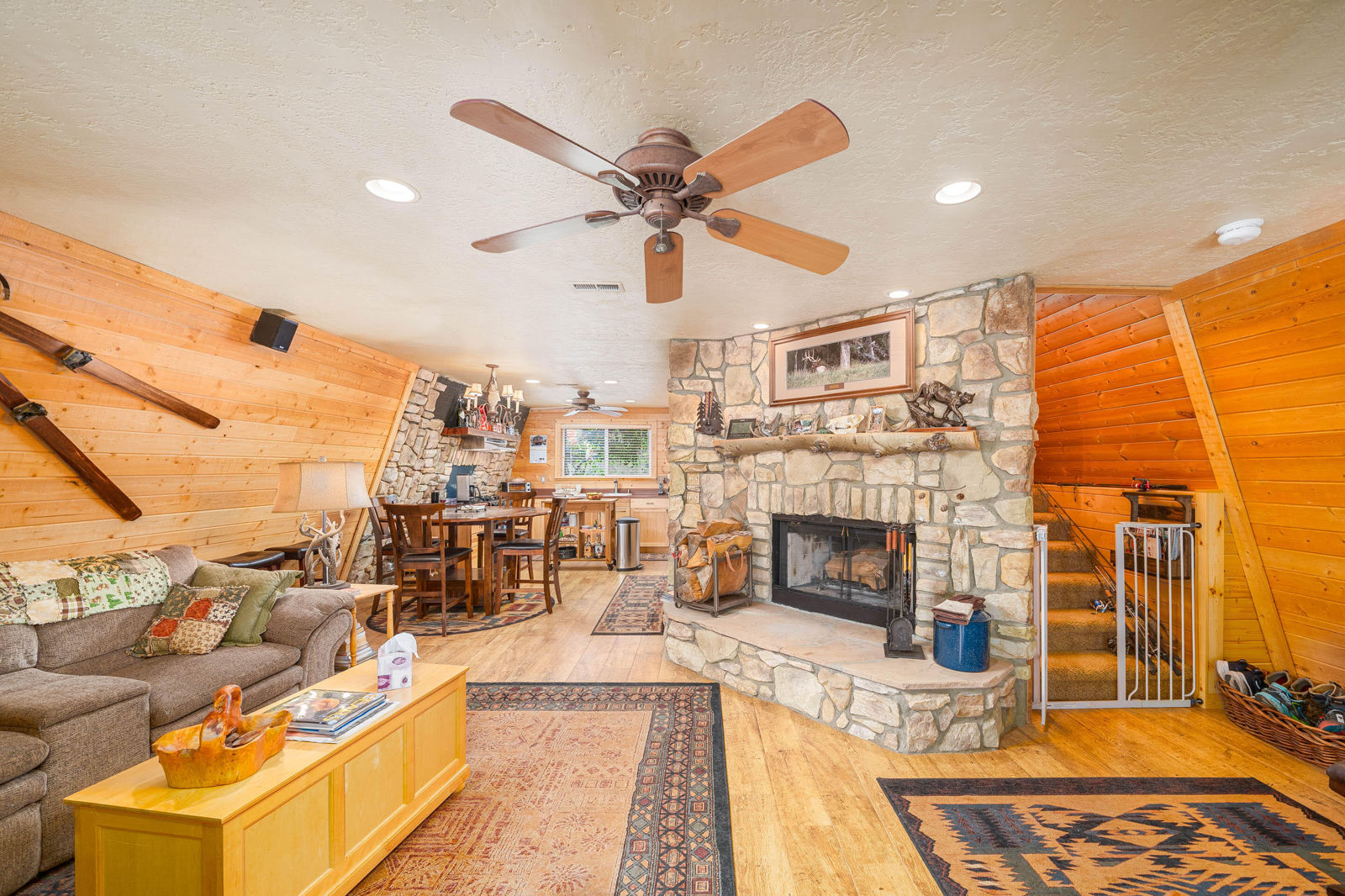 40 Apollo Trail, Duck Creek Village, photo 19 of 37