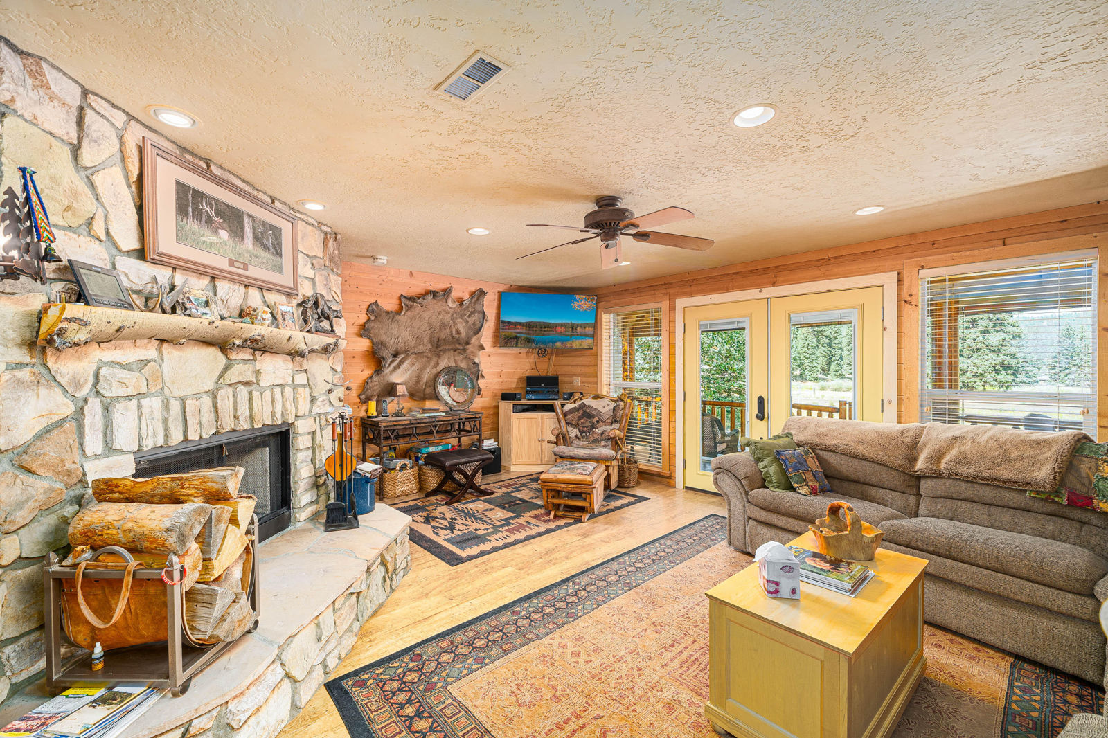 40 Apollo Trail, Duck Creek Village, photo 21 of 37