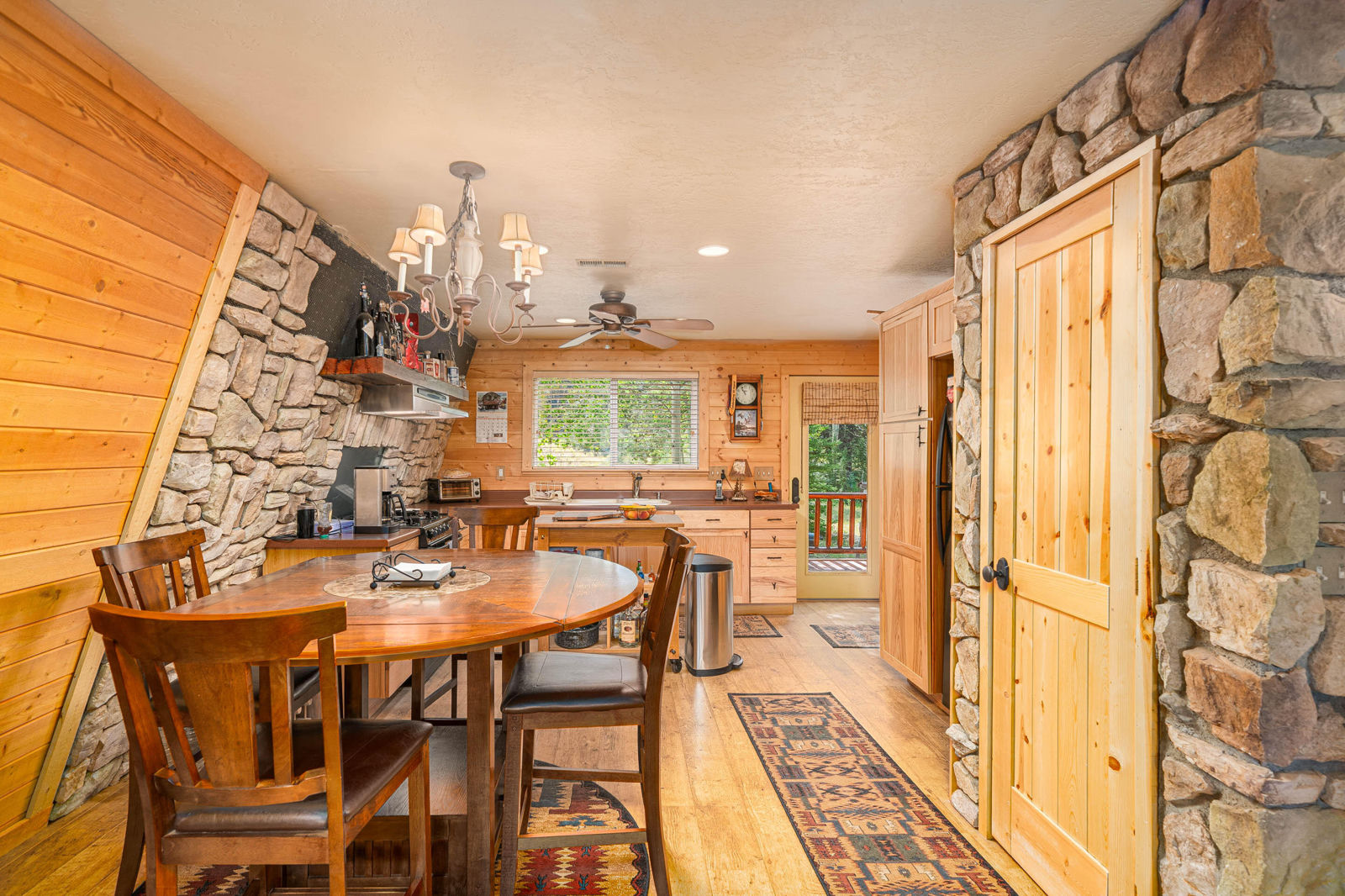 40 Apollo Trail, Duck Creek Village, photo 22 of 37