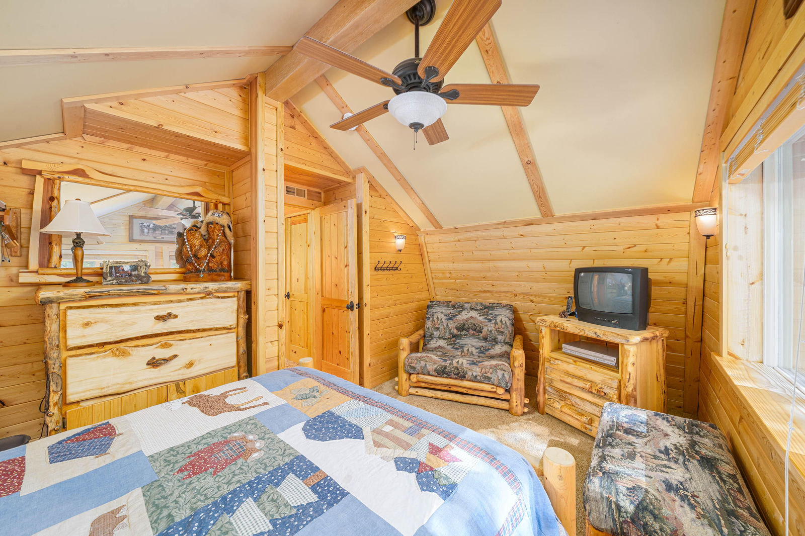 40 Apollo Trail, Duck Creek Village, photo 32 of 37