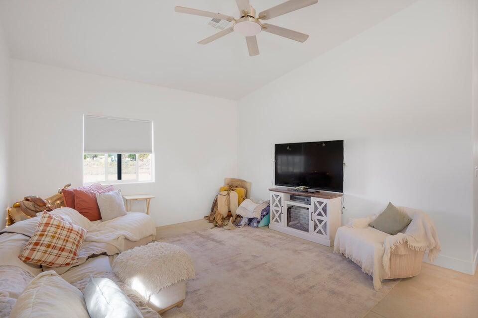 2642 W 3700 N, Cedar City, photo 7 of 37