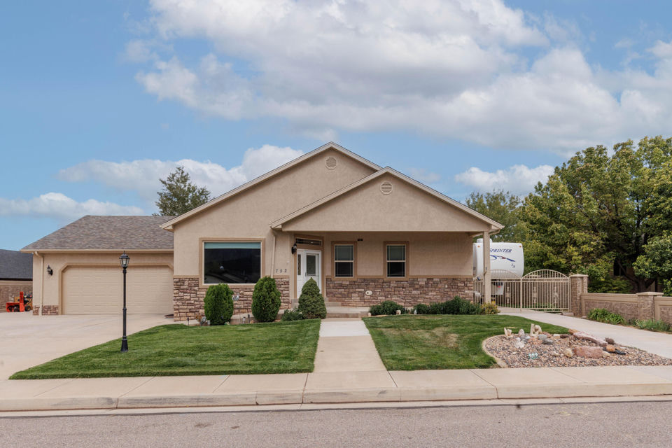 752 W 60 N N, Parowan