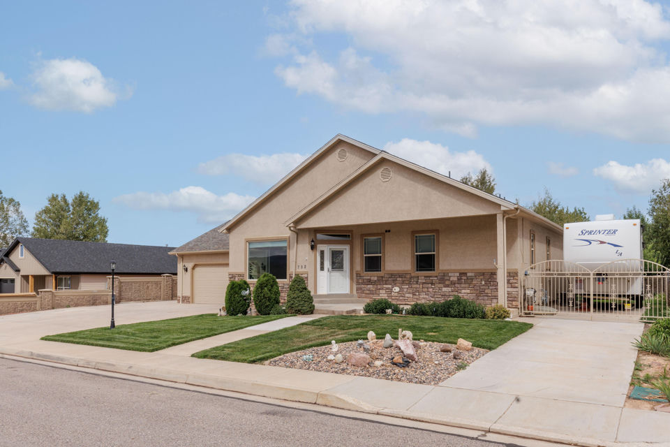752 W 60 N N, Parowan, photo 2