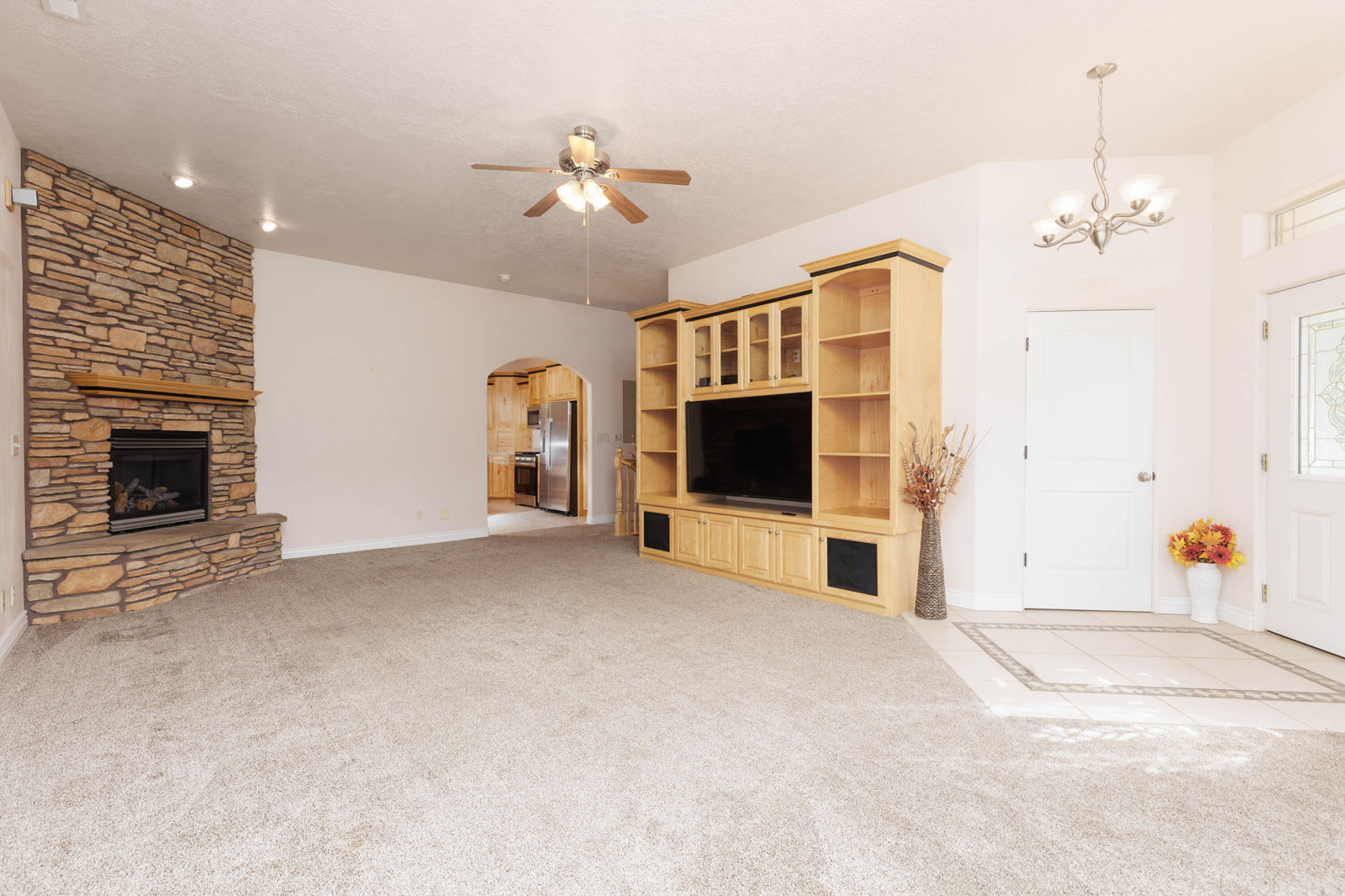 752 W 60 N N, Parowan, photo 5 of 47