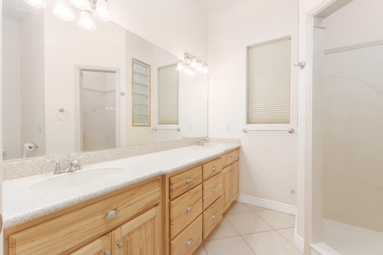 752 W 60 N N, Parowan, photo 18 of 47