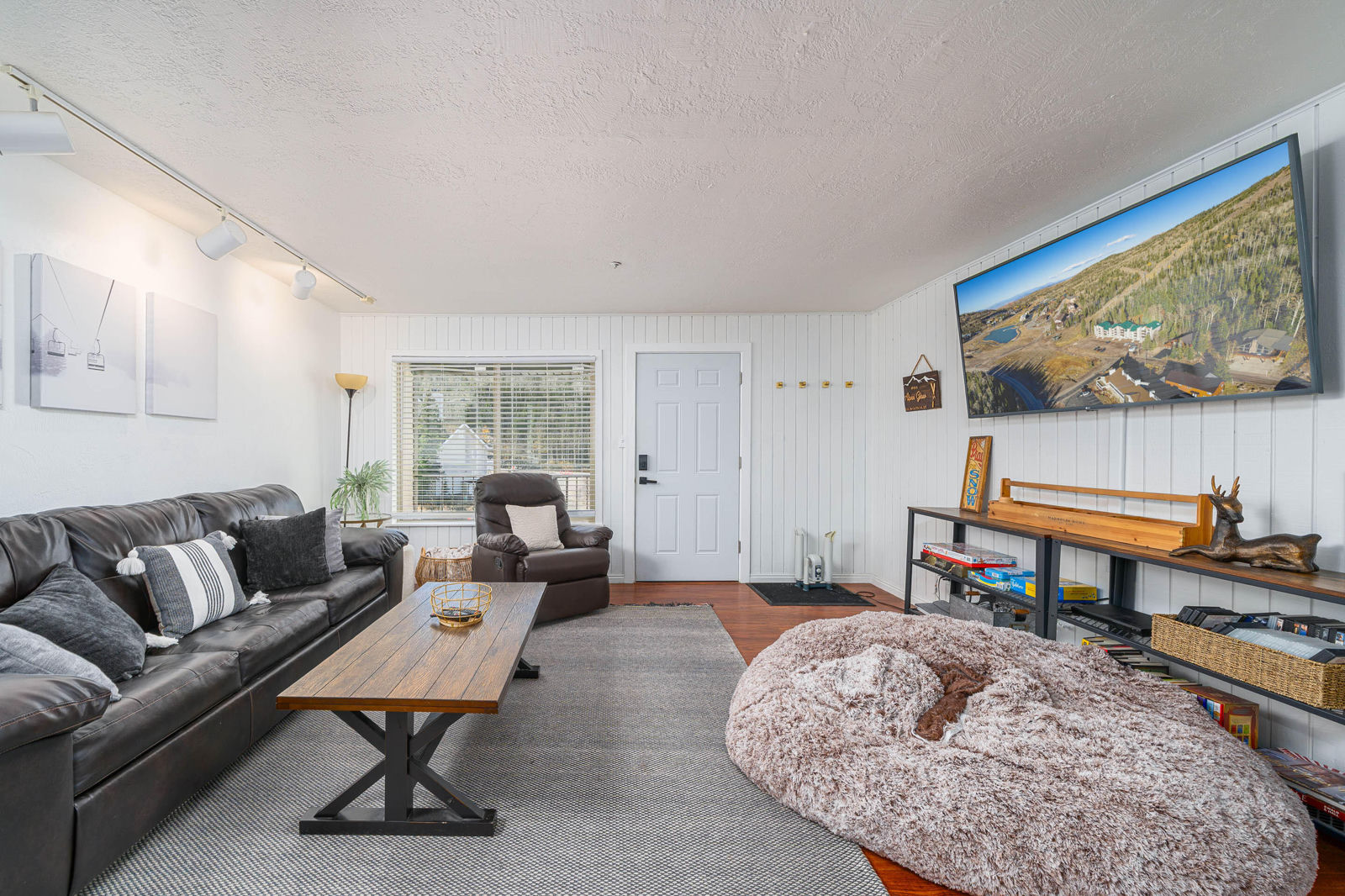 651 S Snowflake Lane, 212/211, Brian Head, photo 5 of 56