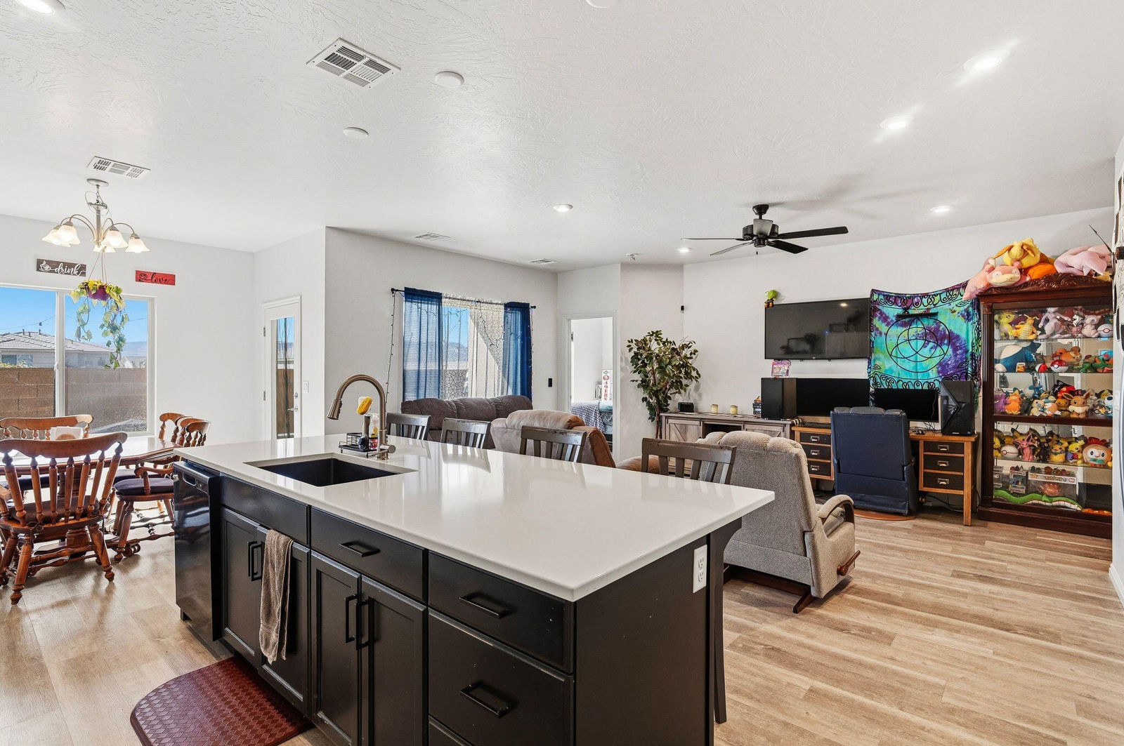 1406 E White Desert DR, St George, photo 13 of 53
