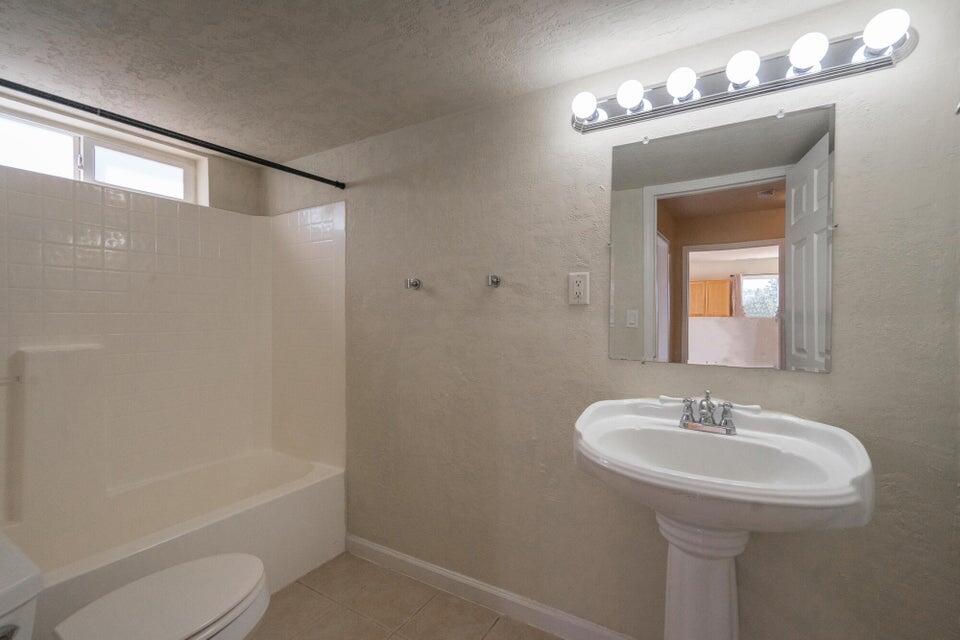 328 E Hillside CIR, Central, photo 21 of 70