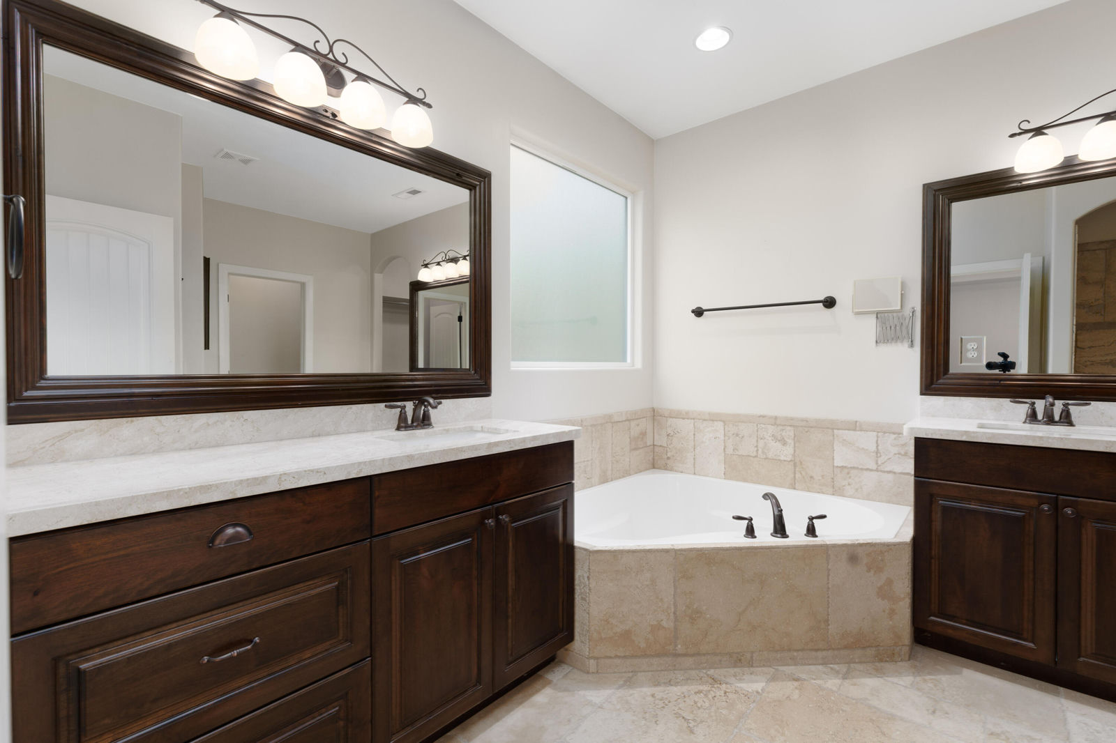 3270 S 2240 E, St George, photo 12 of 34