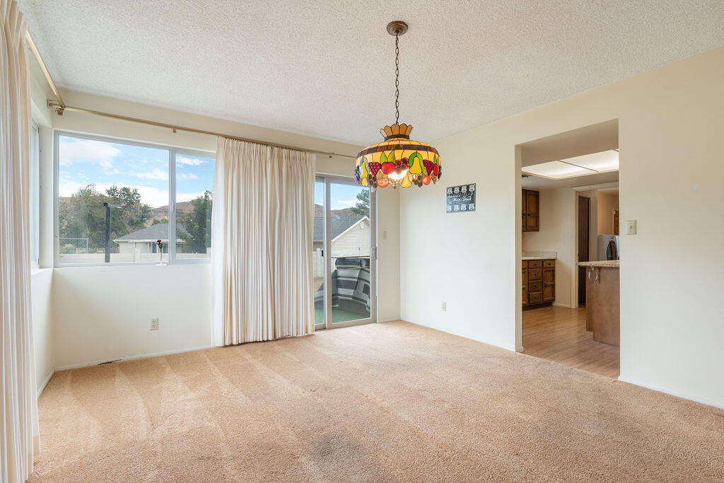 520 N 290 W CIR, La Verkin, photo 11 of 45