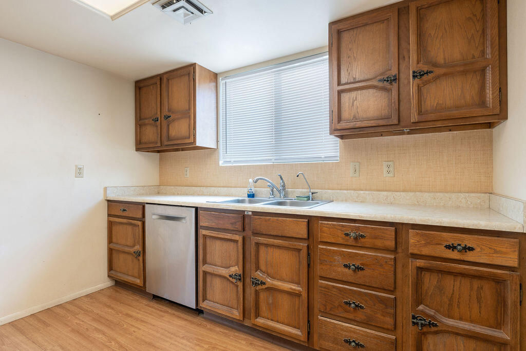 520 N 290 W CIR, La Verkin, photo 15 of 45