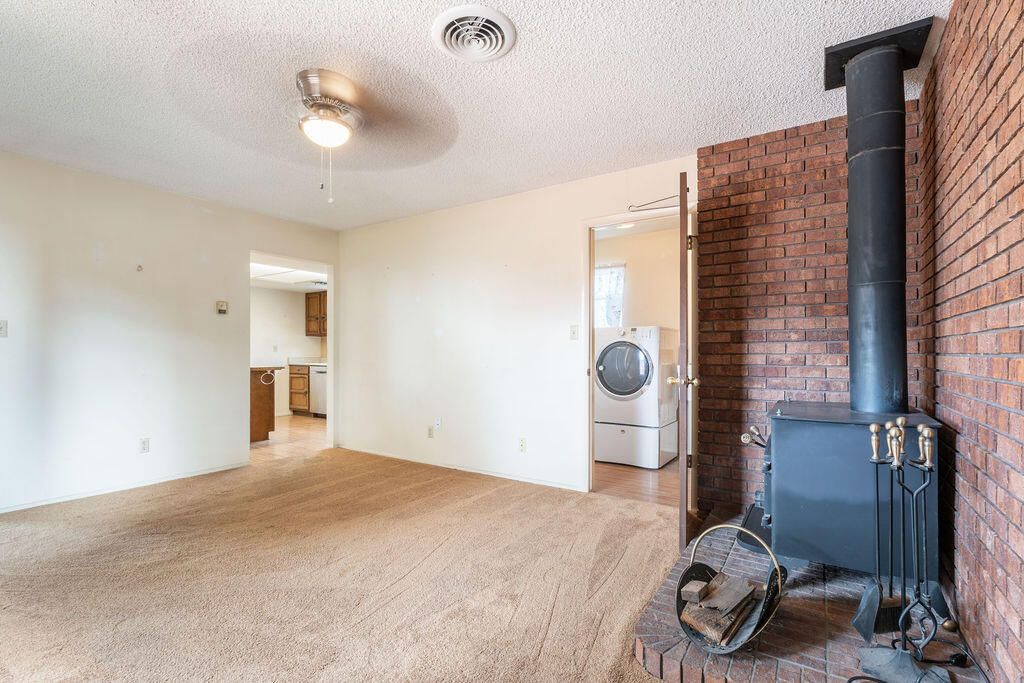 520 N 290 W CIR, La Verkin, photo 17 of 45