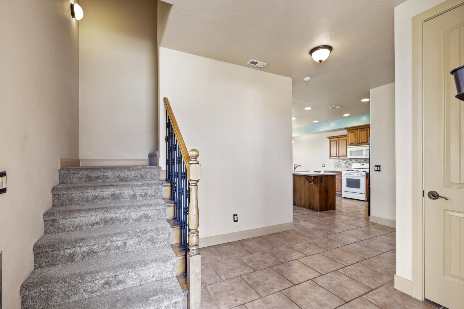 19 E 820 S, Cedar City, photo 4 of 24