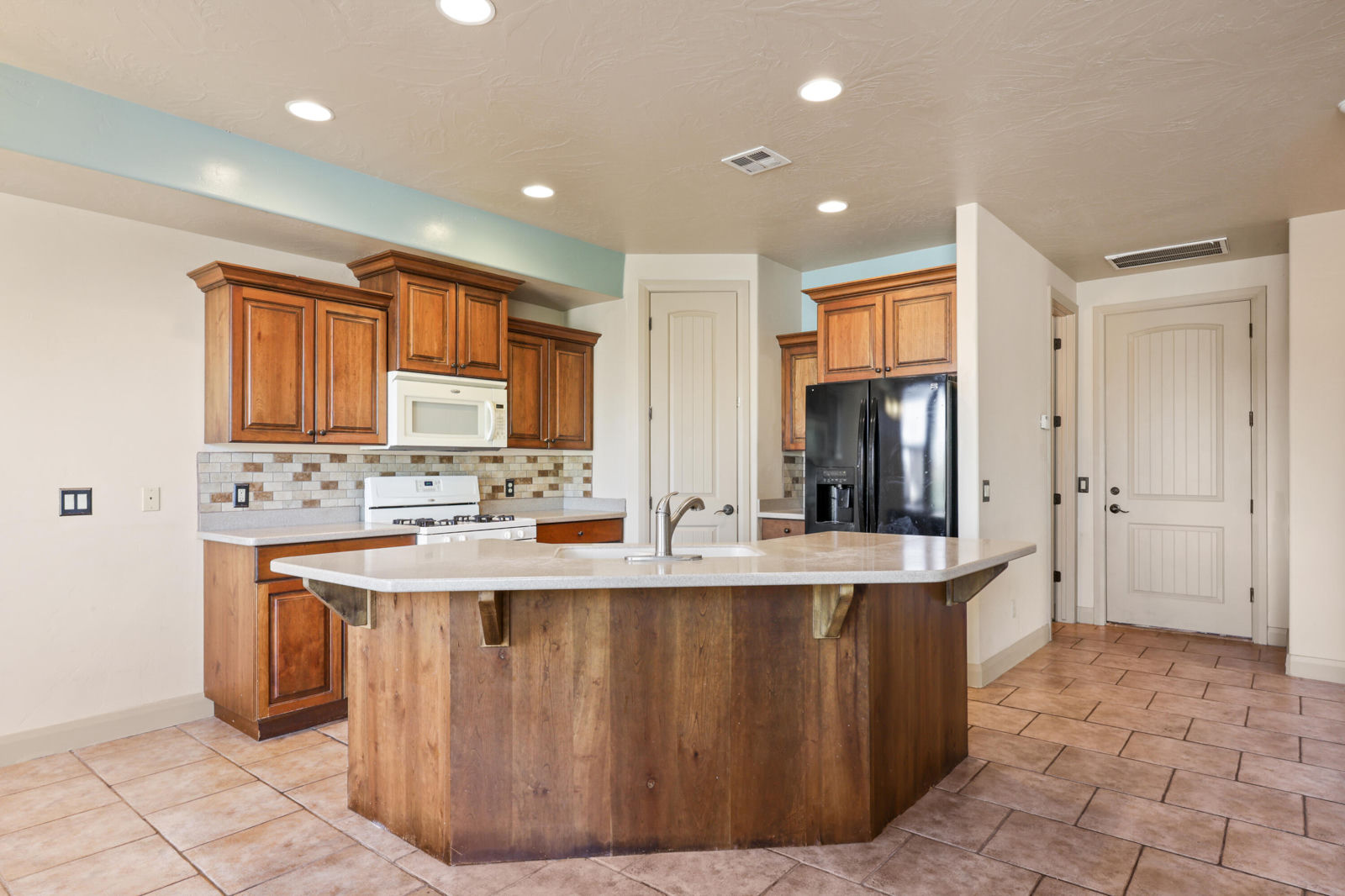19 E 820 S, Cedar City, photo 8 of 24