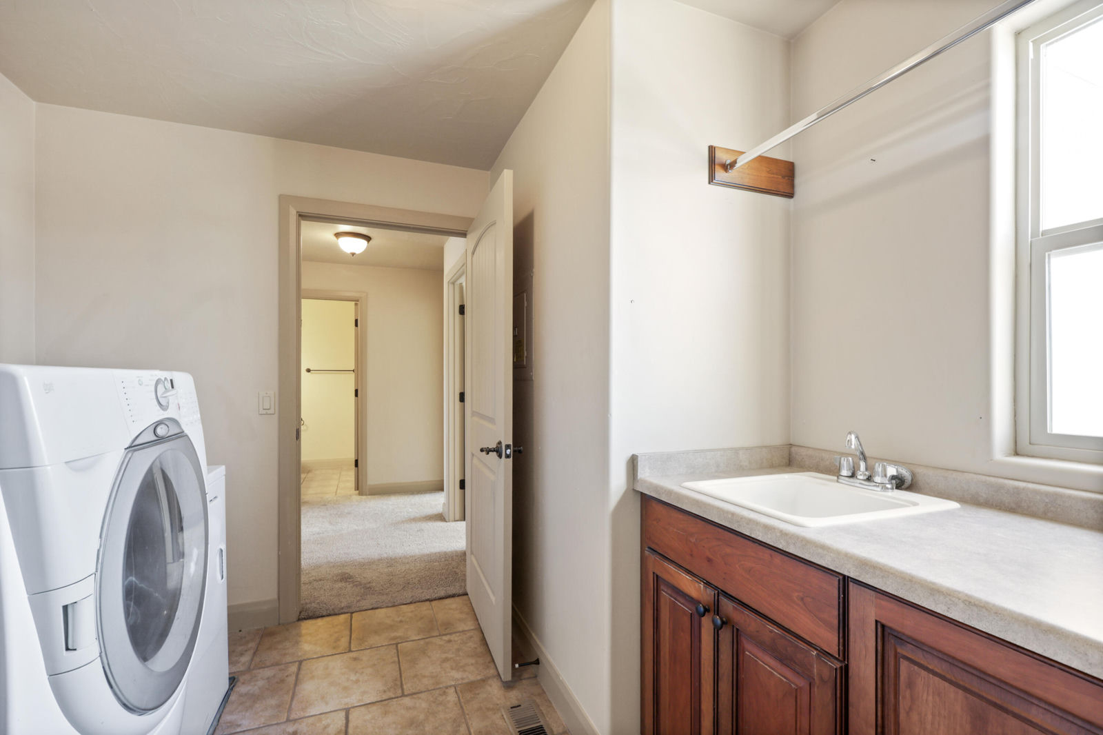 19 E 820 S, Cedar City, photo 17 of 24
