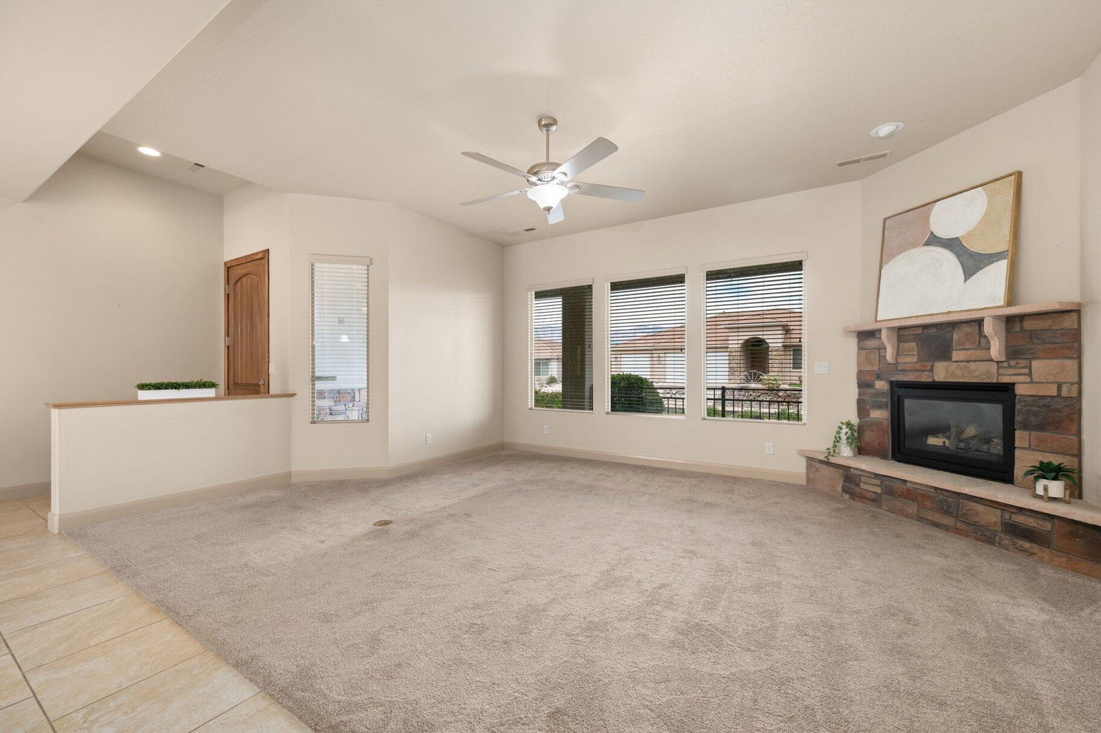 2729 W 310 N, Hurricane, photo 9 of 41