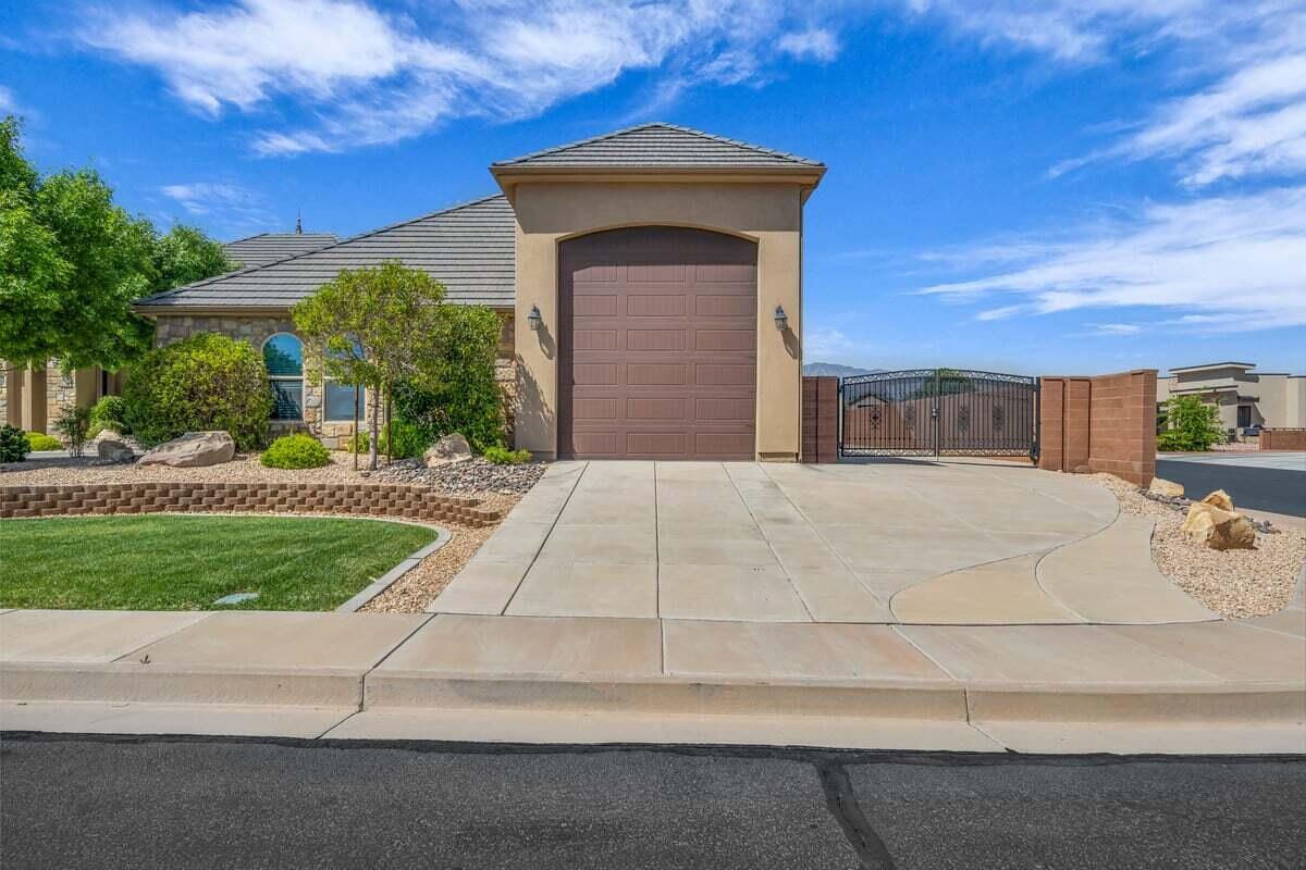 1735 E 380 S CIR, St George, photo 2 of 52