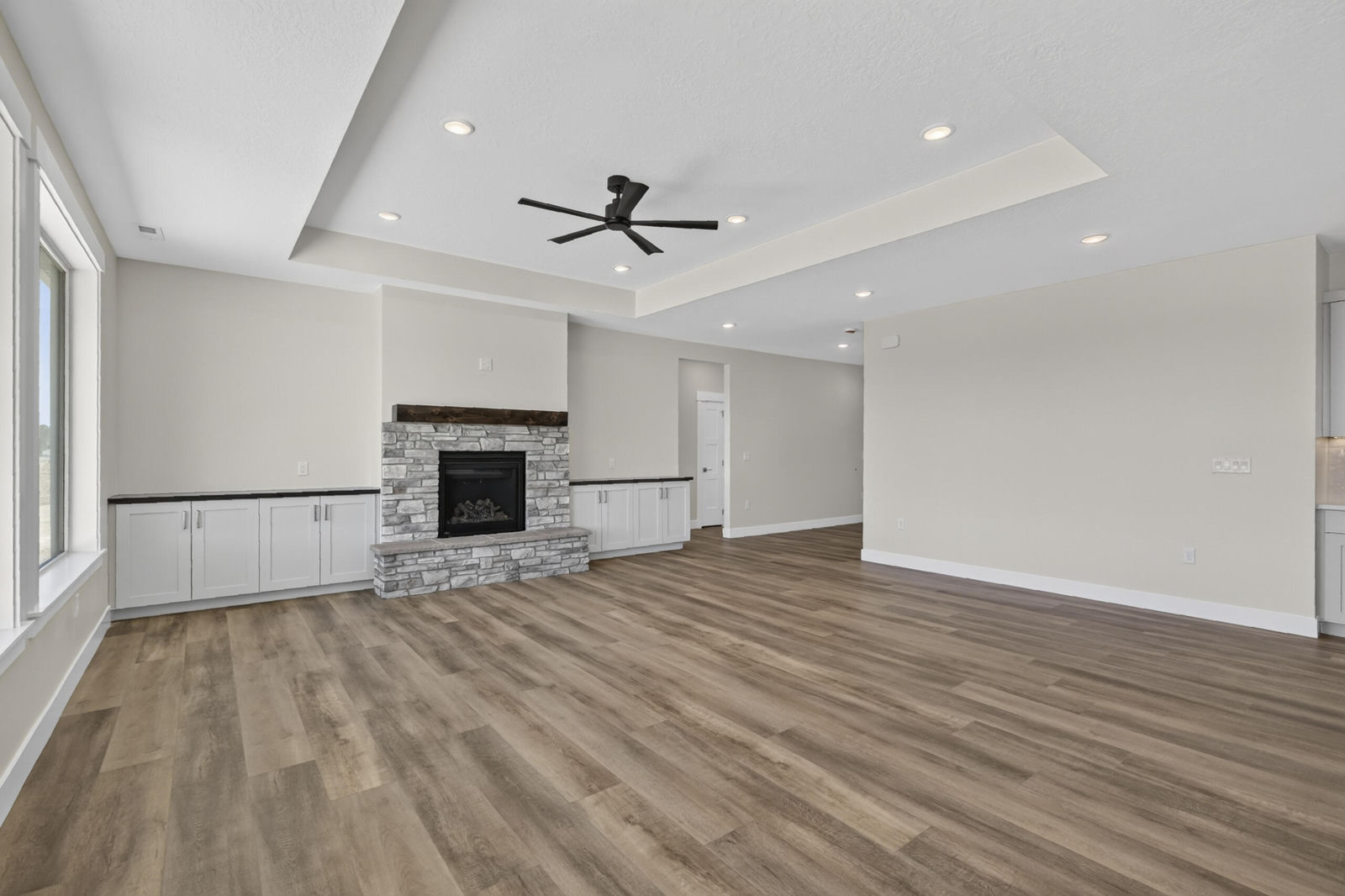 4047 N N 350 W, Enoch, photo 9 of 52