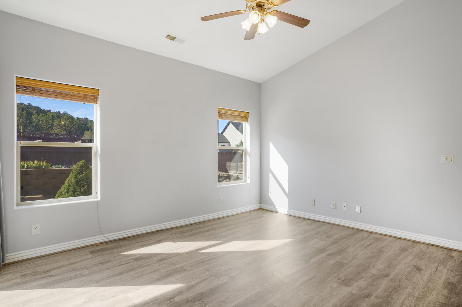 3473 W 375 S, Cedar City, photo 9 of 35