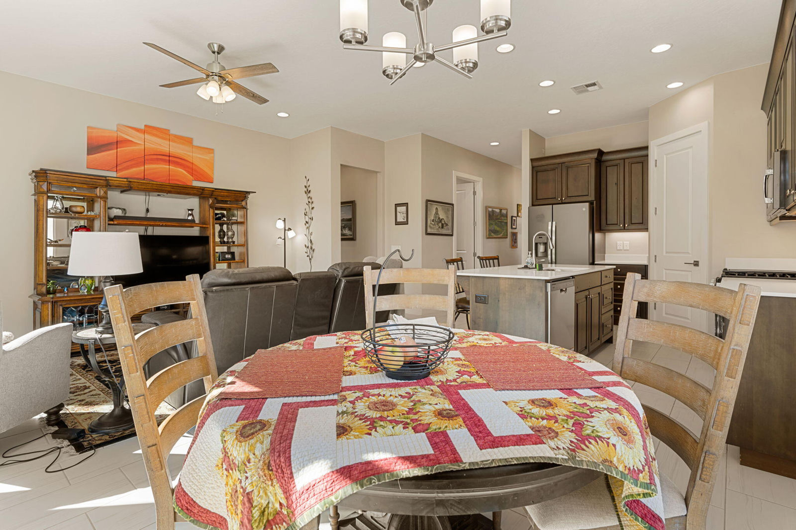 4621 S Wallace CIR, St George, photo 15 of 38