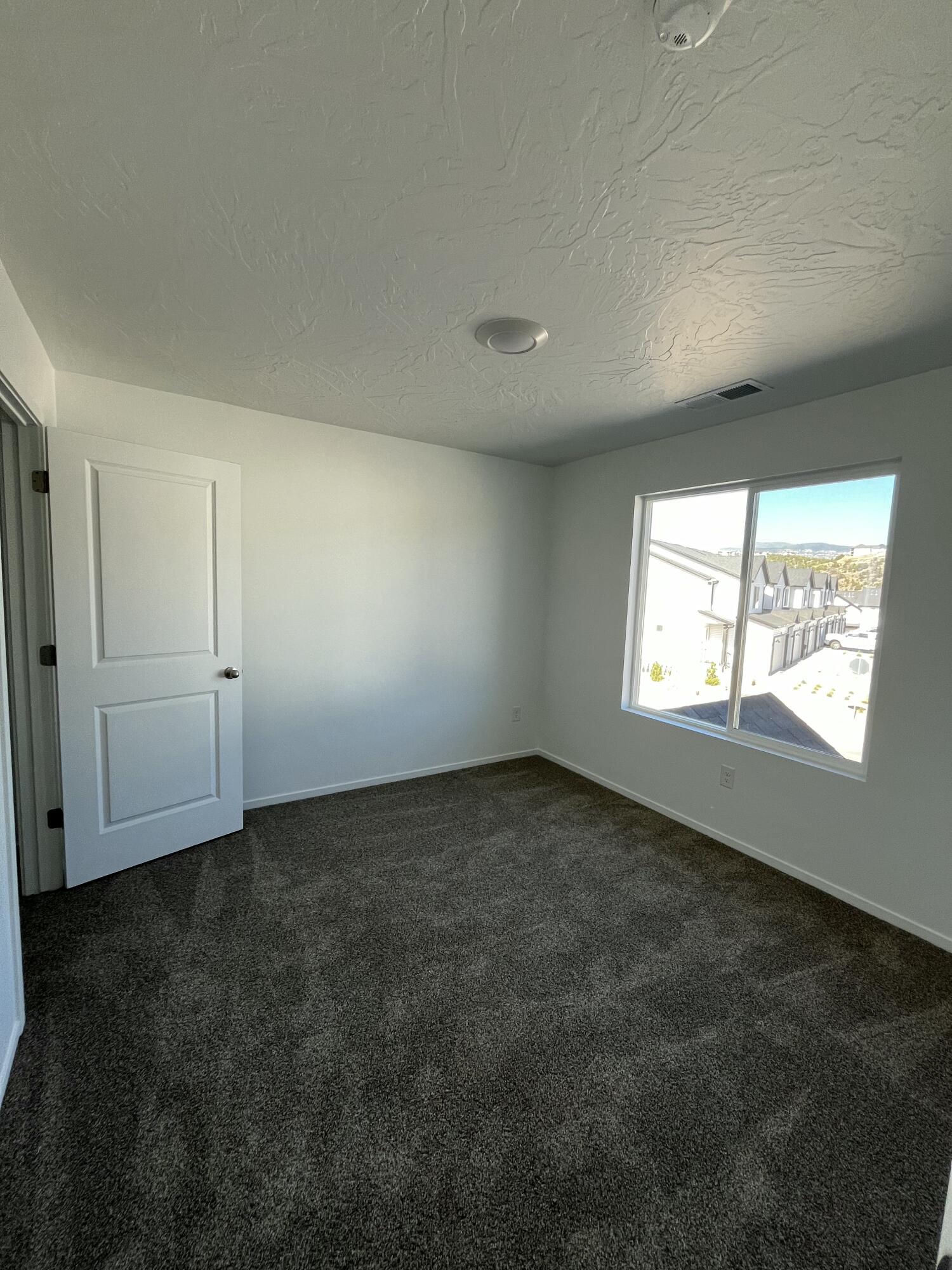 554 S Rockwell LN, Cedar City, photo 16 of 39