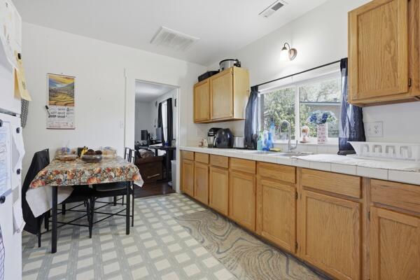 306 S 200 East ST, Enterprise, photo 7 of 16