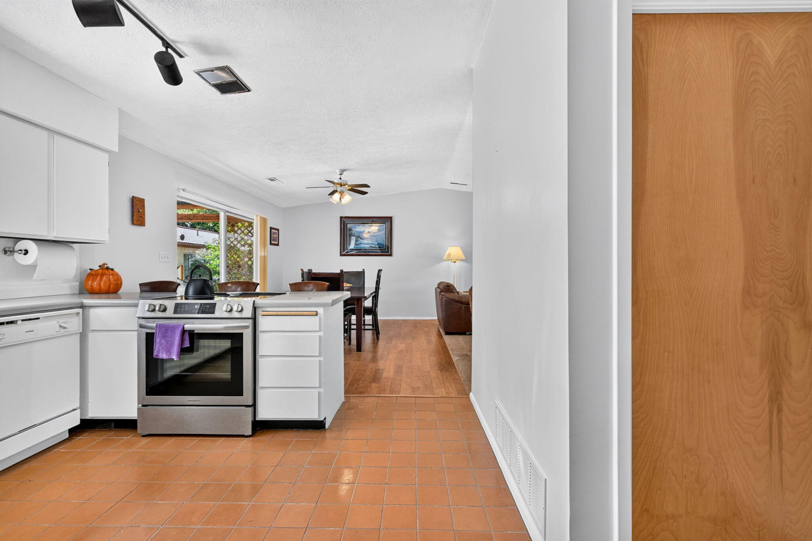 320 N Sunflower DR, 20, St George, photo 9 of 34