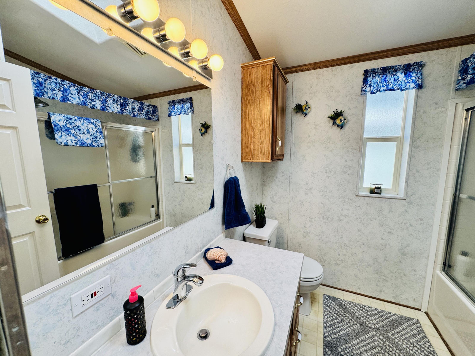 1160 E Telegraph ST, #100, Washington, photo 15 of 21