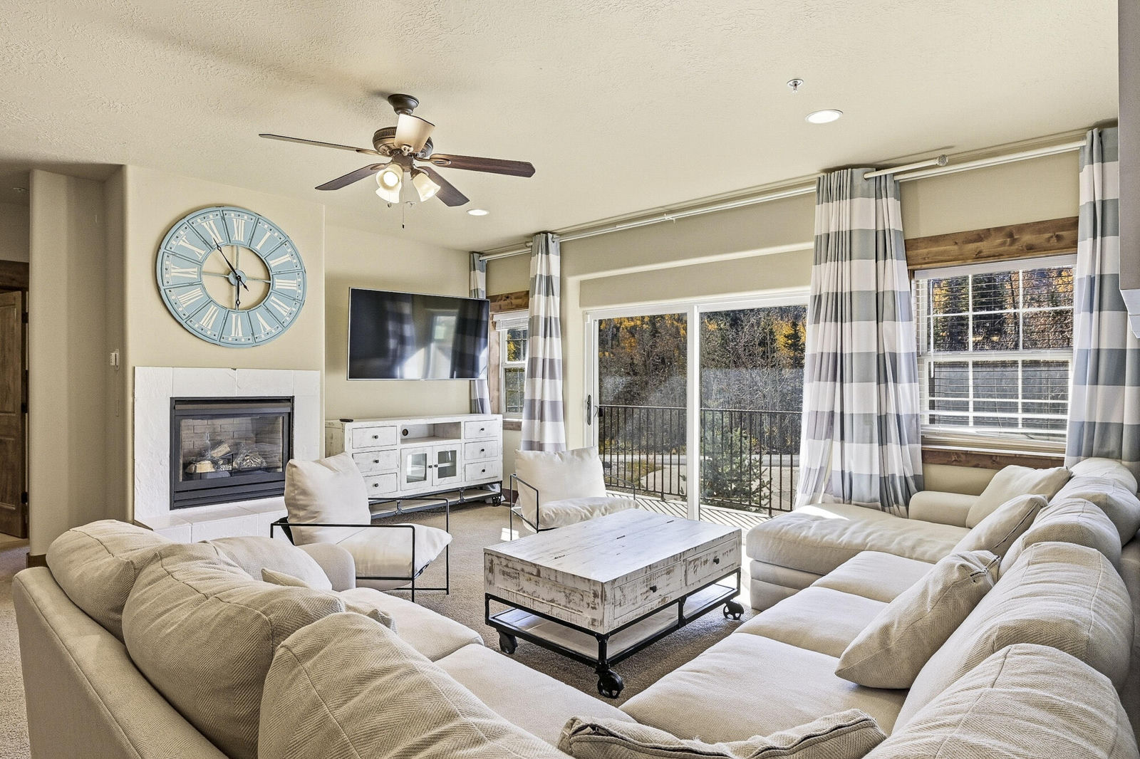 74 W Ridgeview #AB1 (A3), Brian Head, photo 3 of 52