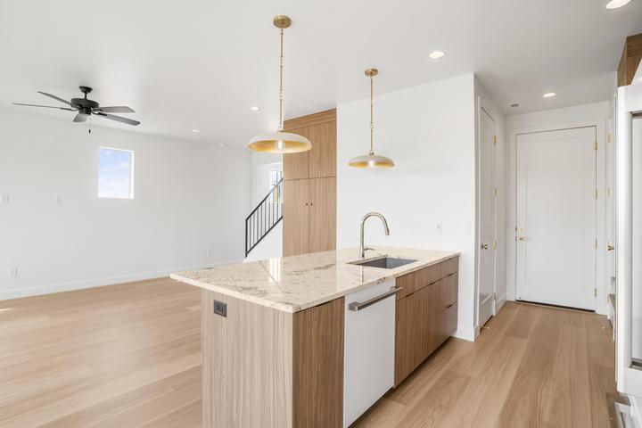967 N Manen ST, Washington, photo 45 of 70