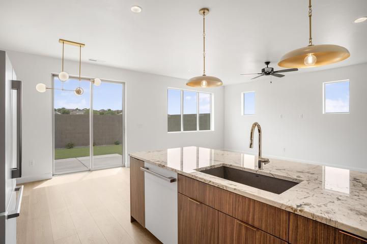 967 N Manen ST, Washington, photo 46 of 70