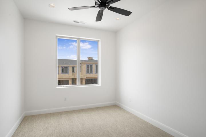 967 N Manen ST, Washington, photo 58 of 70