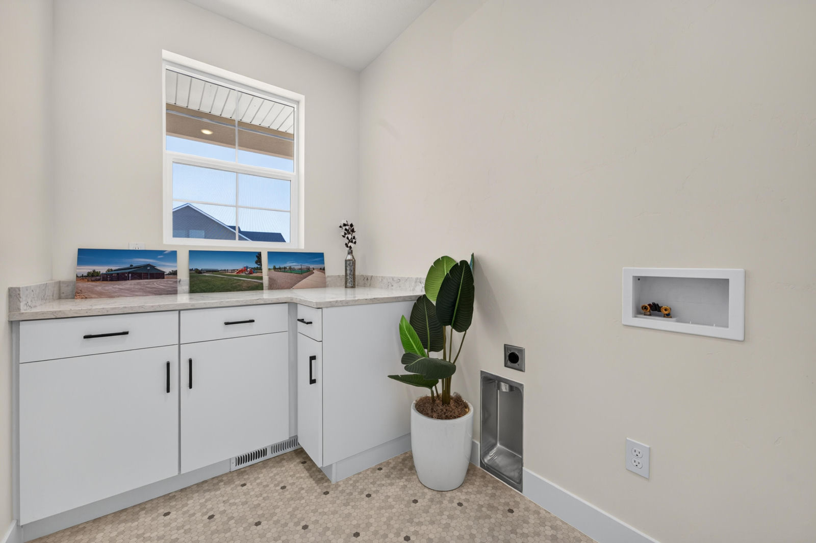 1286 N 3625 CIR W, Cedar City, photo 21 of 42