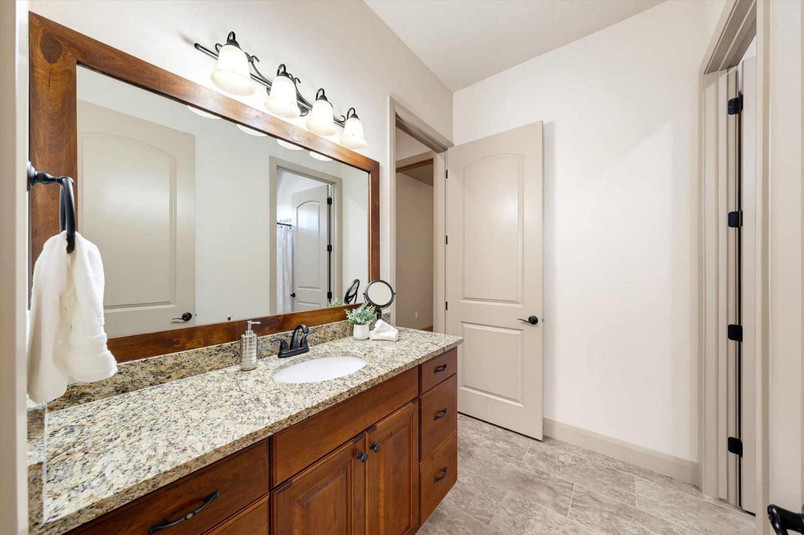1115 W Wiltshire ST, Washington, photo 38 of 63