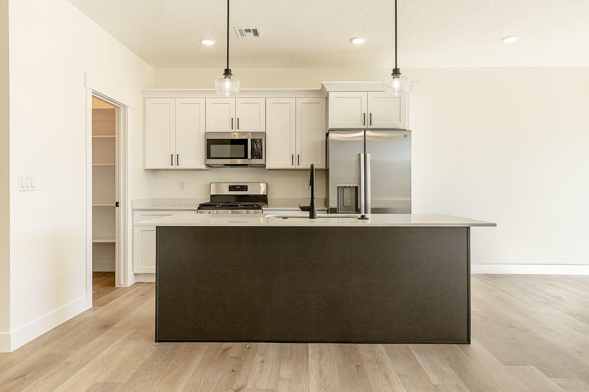 2632 N Clark Parkway, Cedar City, photo 5 of 17