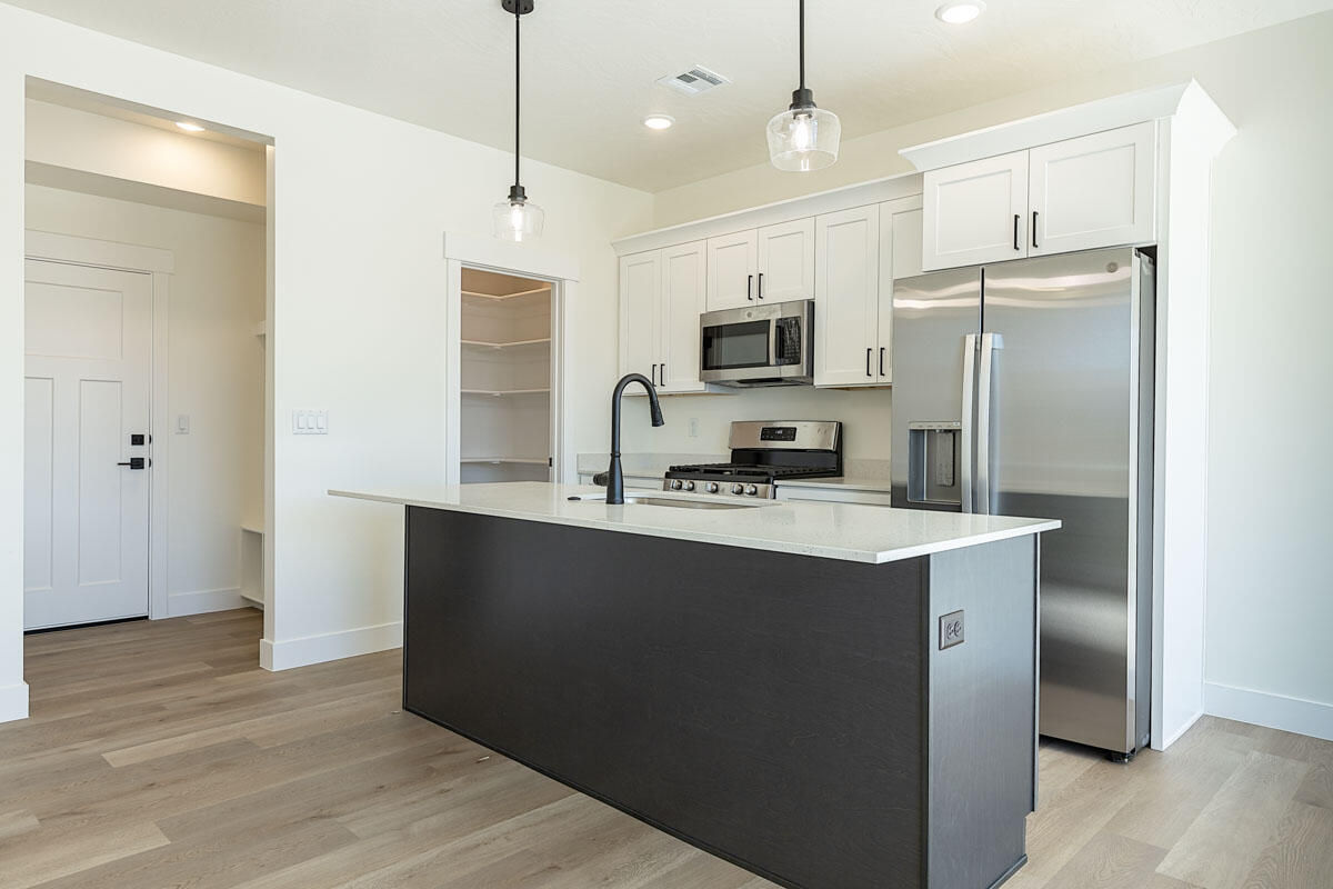 2632 N Clark Parkway, Cedar City, photo 6 of 17