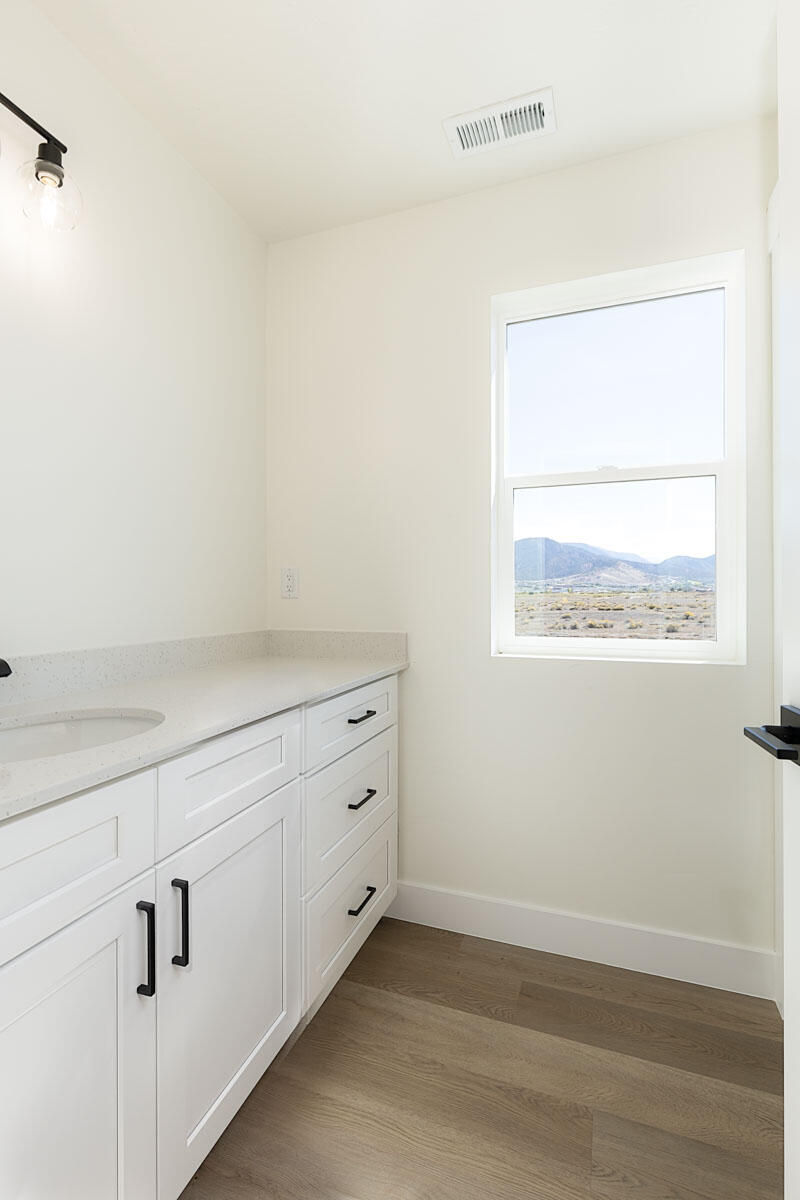2632 N Clark Parkway, Cedar City, photo 12 of 17