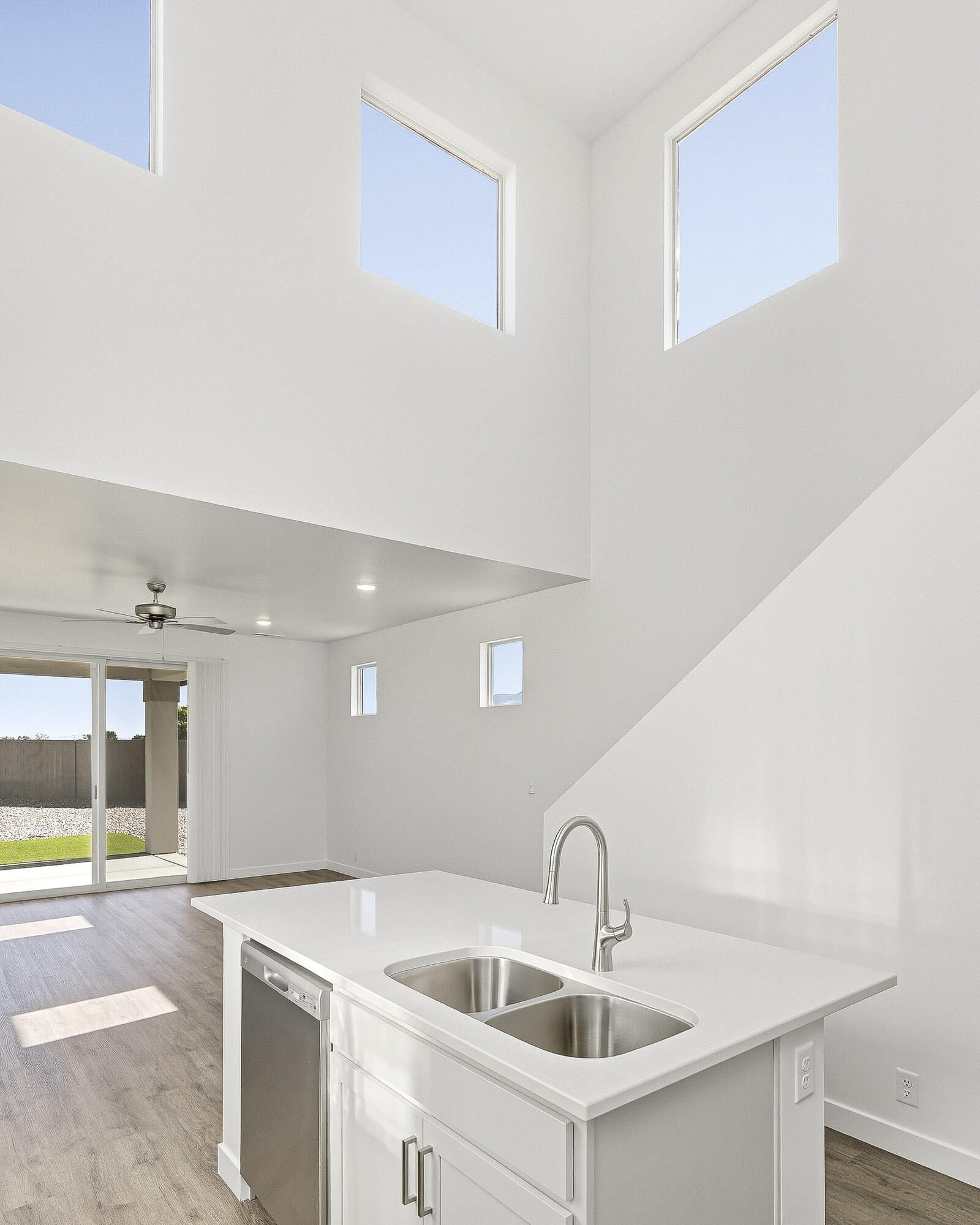 2970 W Runway DR, Cedar City, photo 6 of 50