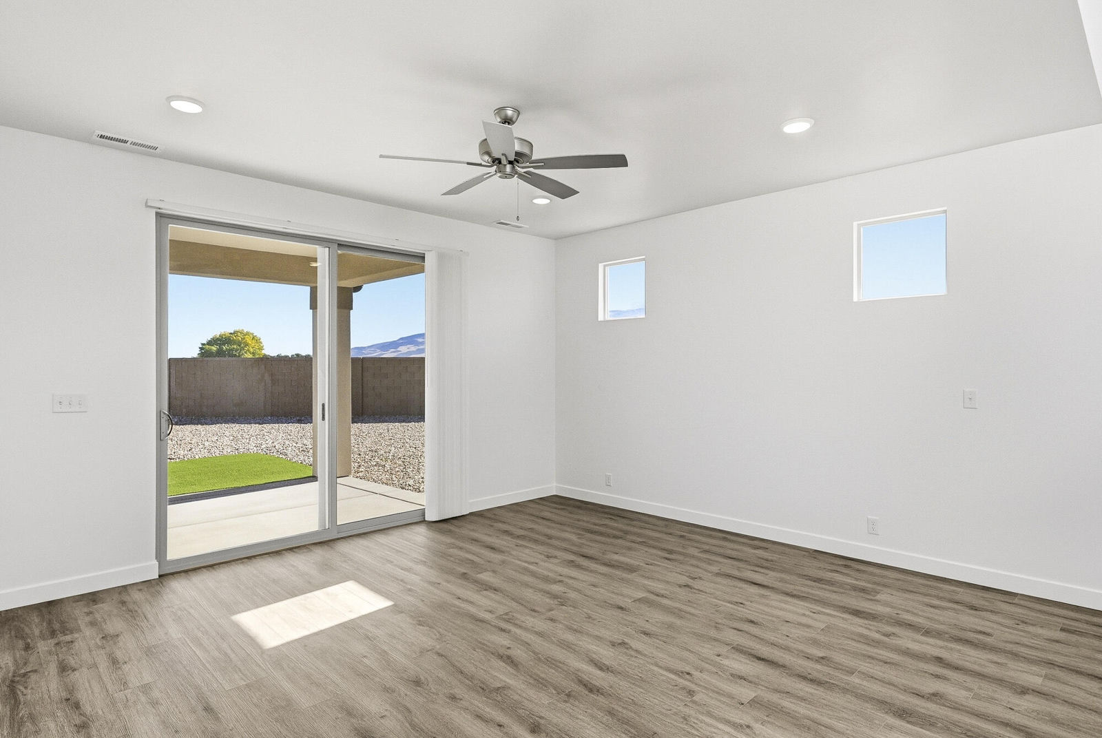 2970 W Runway DR, Cedar City, photo 9 of 50
