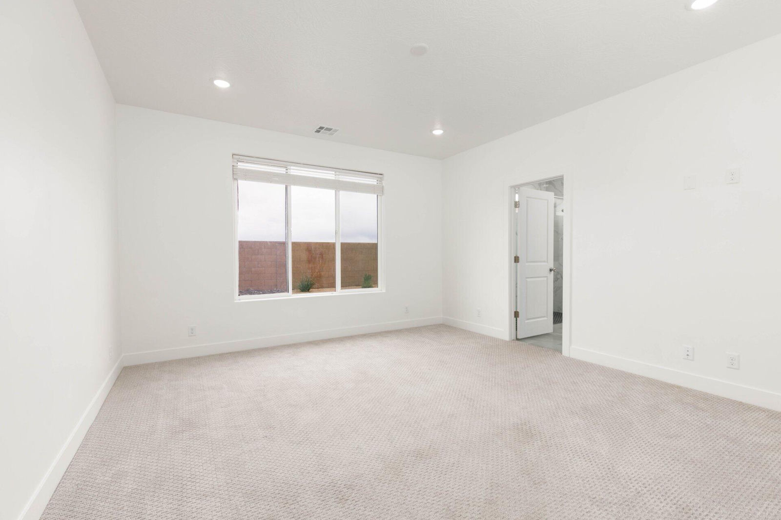 747 Mincio LN, St George, photo 23 of 39