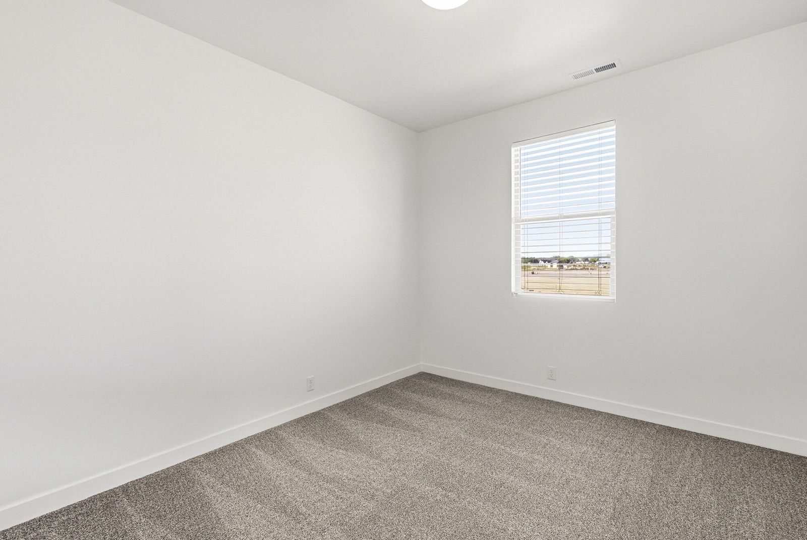 2926 W Runway DR, Cedar City, photo 26 of 51