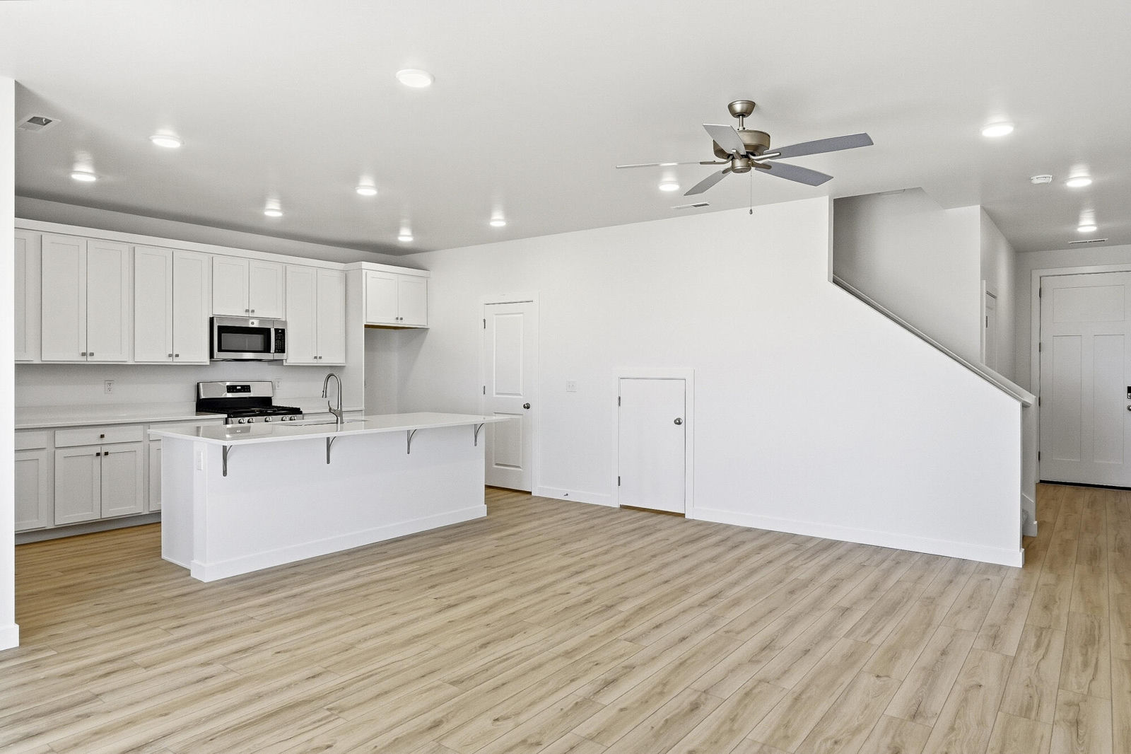 3064 W Runway DR, Cedar City, photo 7 of 56